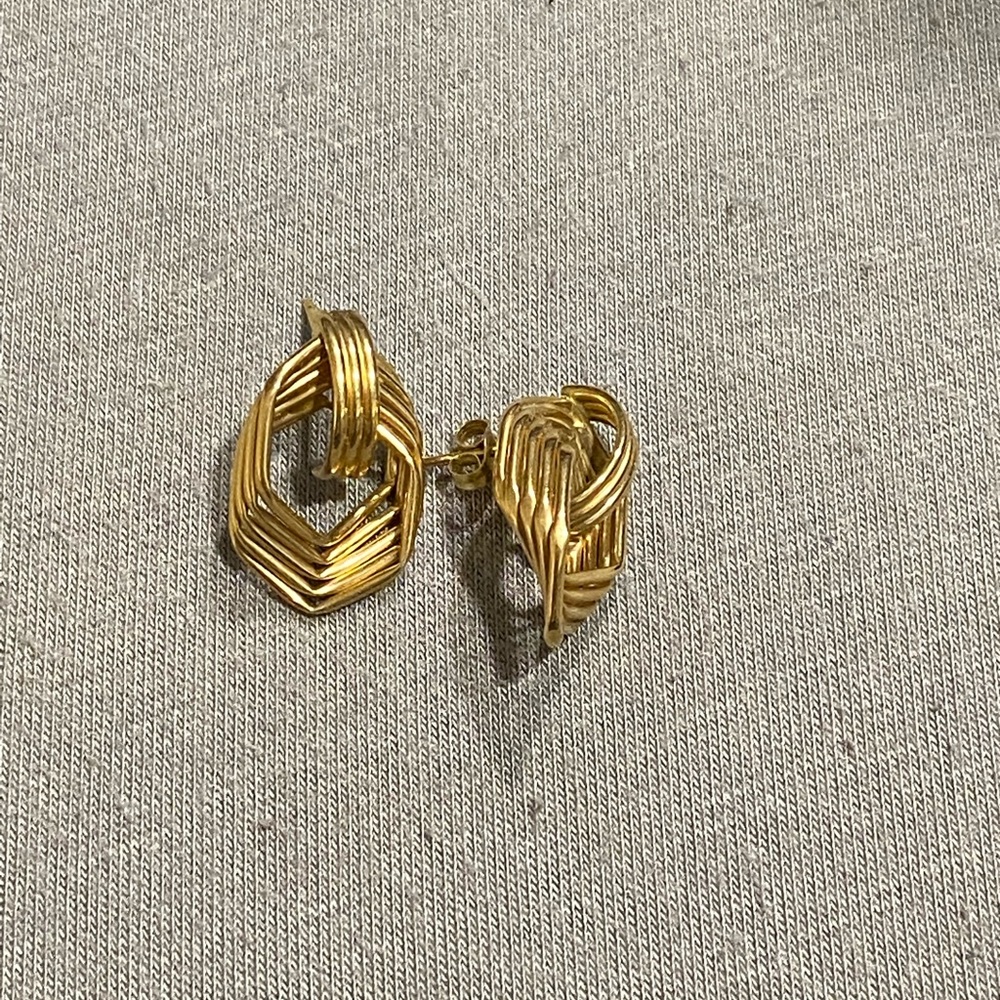 Gold earrings